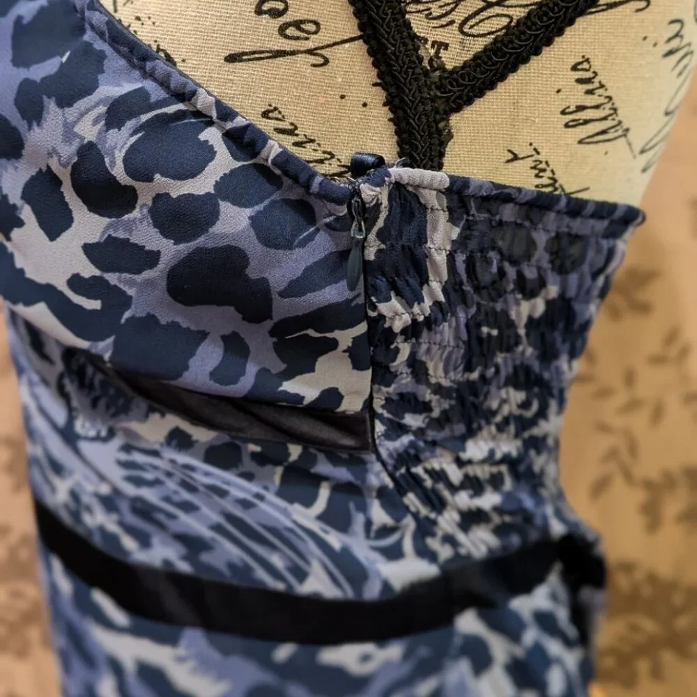 BCBGirls Blue Animal Print Tiered Halter Dress, Size S, Excellent Used Condition - Picture 4 of 6